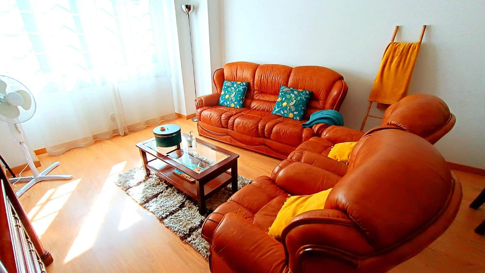 Apartamento No Centro, Junto A Avenida Da Liberdade - 1 Drt Fundão Exterior foto
