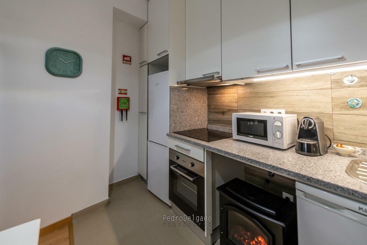 Apartamento No Centro, Junto A Avenida Da Liberdade - 1 Drt Fundão Exterior foto